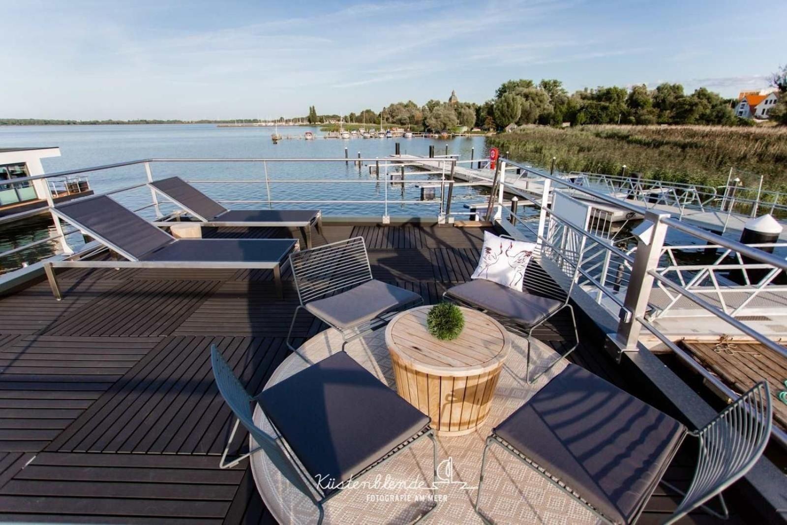 Hotel Hausboot Kranichnest Ribnitz-Damgarten Esterno foto
