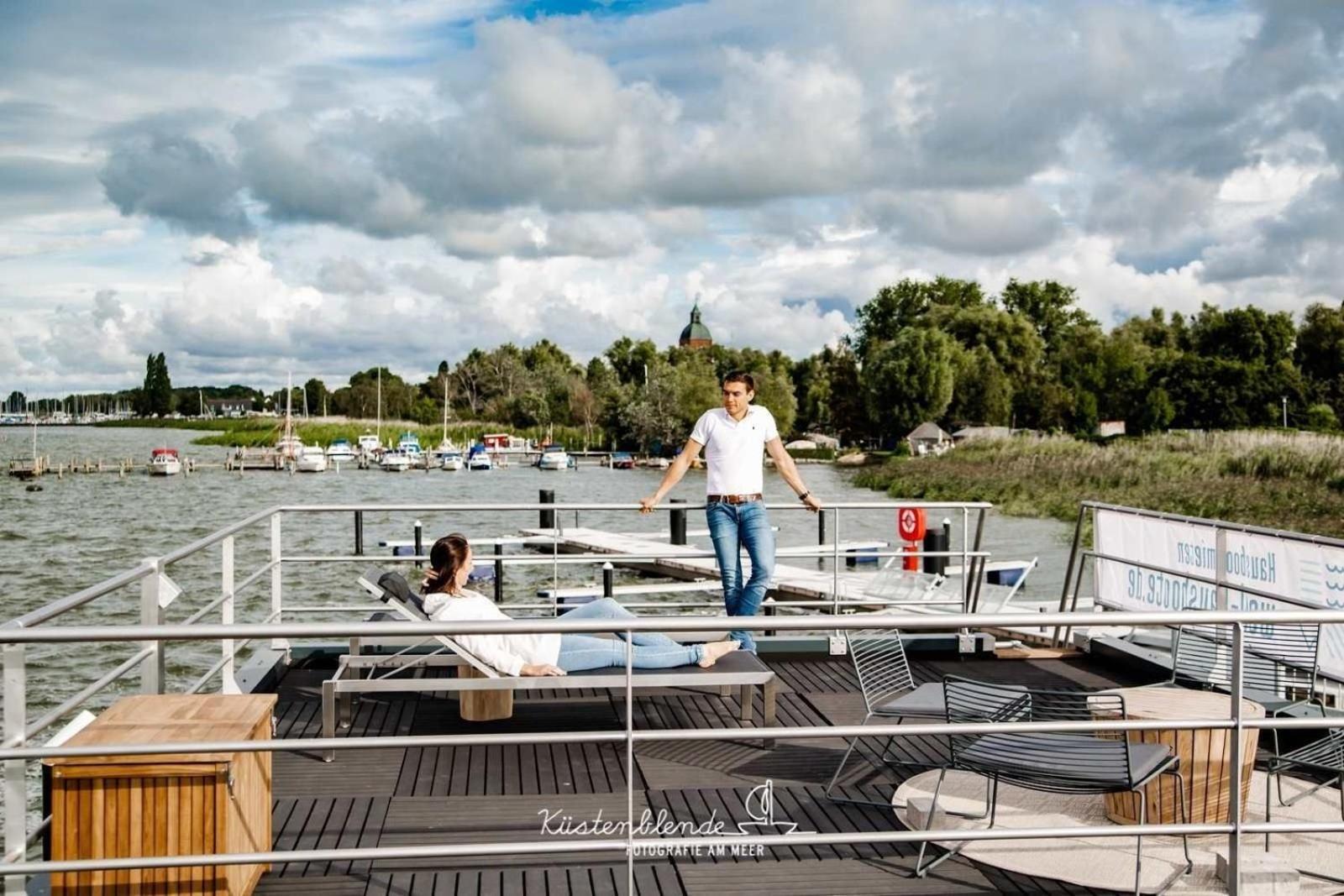 Hotel Hausboot Kranichnest Ribnitz-Damgarten Esterno foto