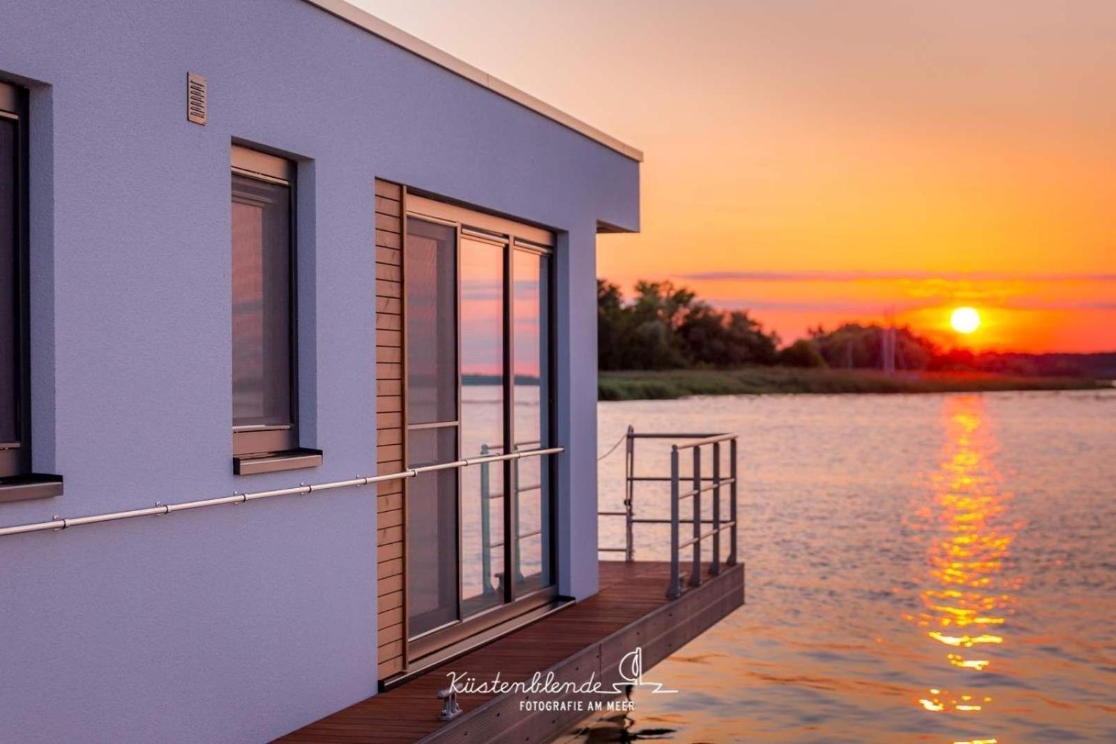 Hotel Hausboot Kranichnest Ribnitz-Damgarten Esterno foto